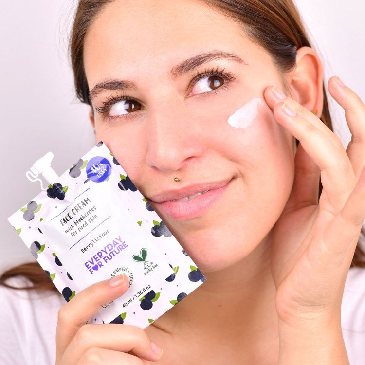 Cremă de față Berrylicious